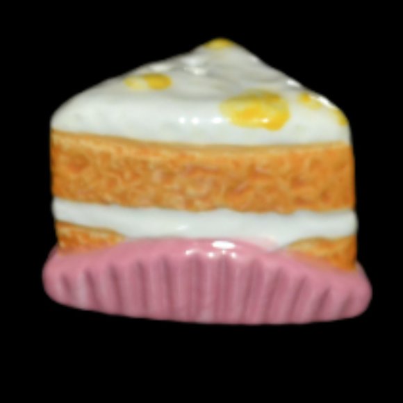 Vintage Salt And Pepper Shakers Ceramic Decorated Cakes Plugs Intact Dining - Picture 3 of 6